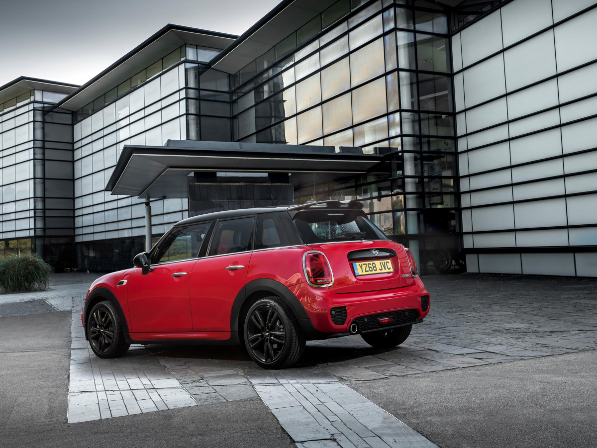 6 of the Best Medium Hatchbacks to Buy in 2020 Number 3 Regit