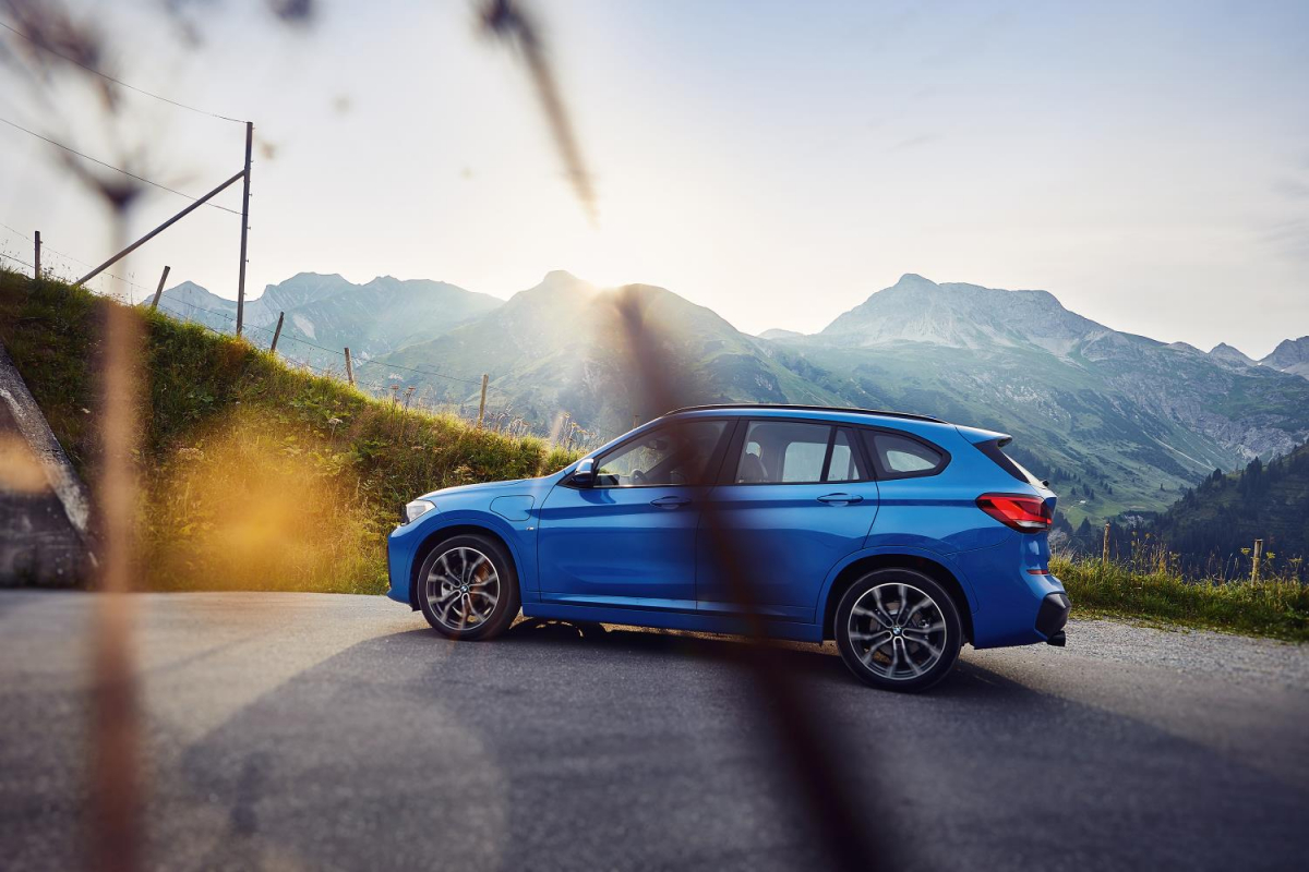 Meet BMWs Brand New X1 XDRIVE25e Regit