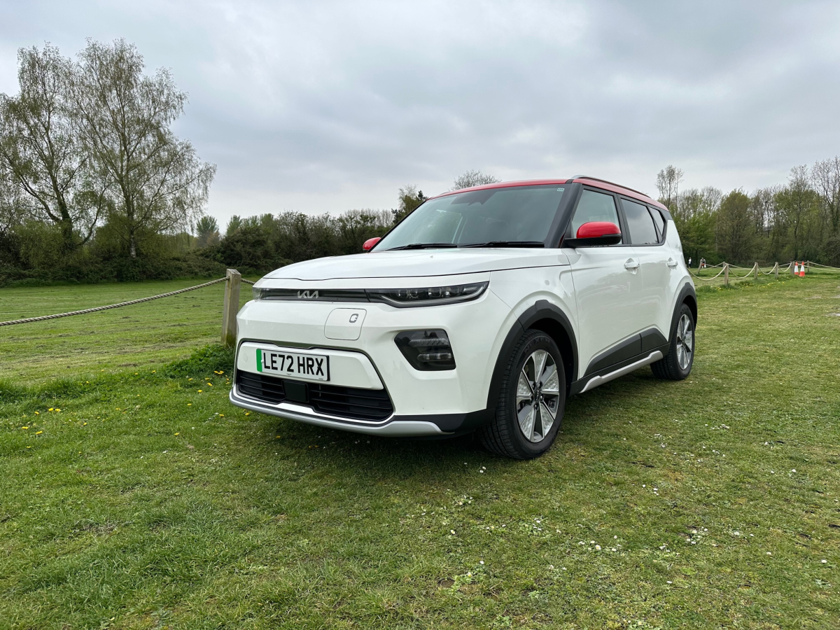 Kia soul deals ev review 2020