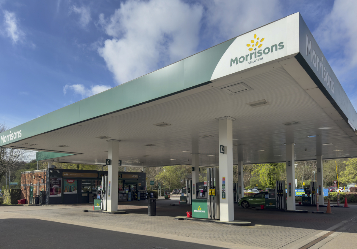 UK petrol prices hit lowest level since 2021