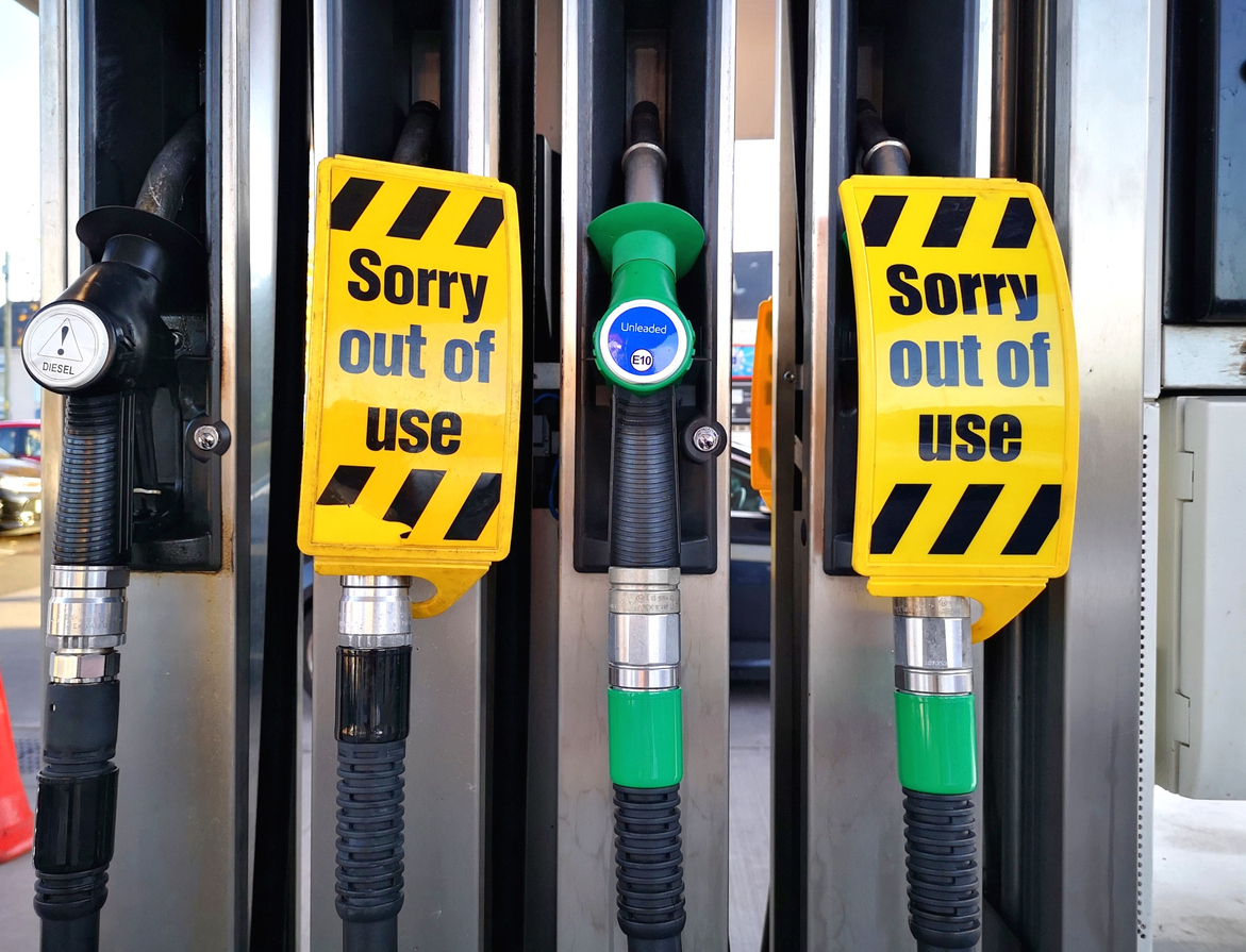Fuel rationing in Slovenia : 50-litre limit for drivers