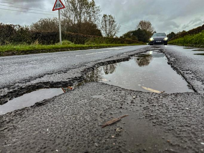 Britain’s Pothole Crisis: Billions Spent, Roads Still Breaking, and Repairs That Don’t Last