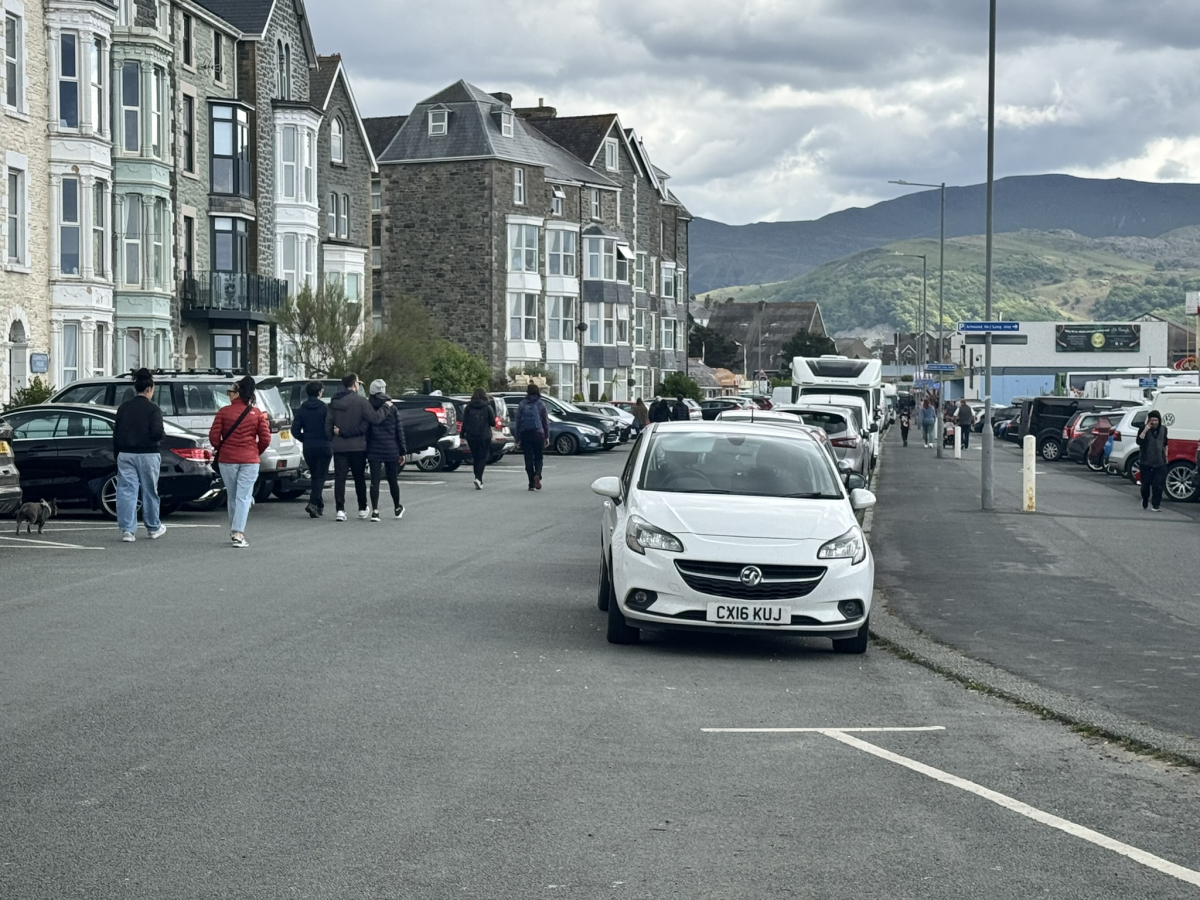Drivers could face £160 council parking fines under new plans