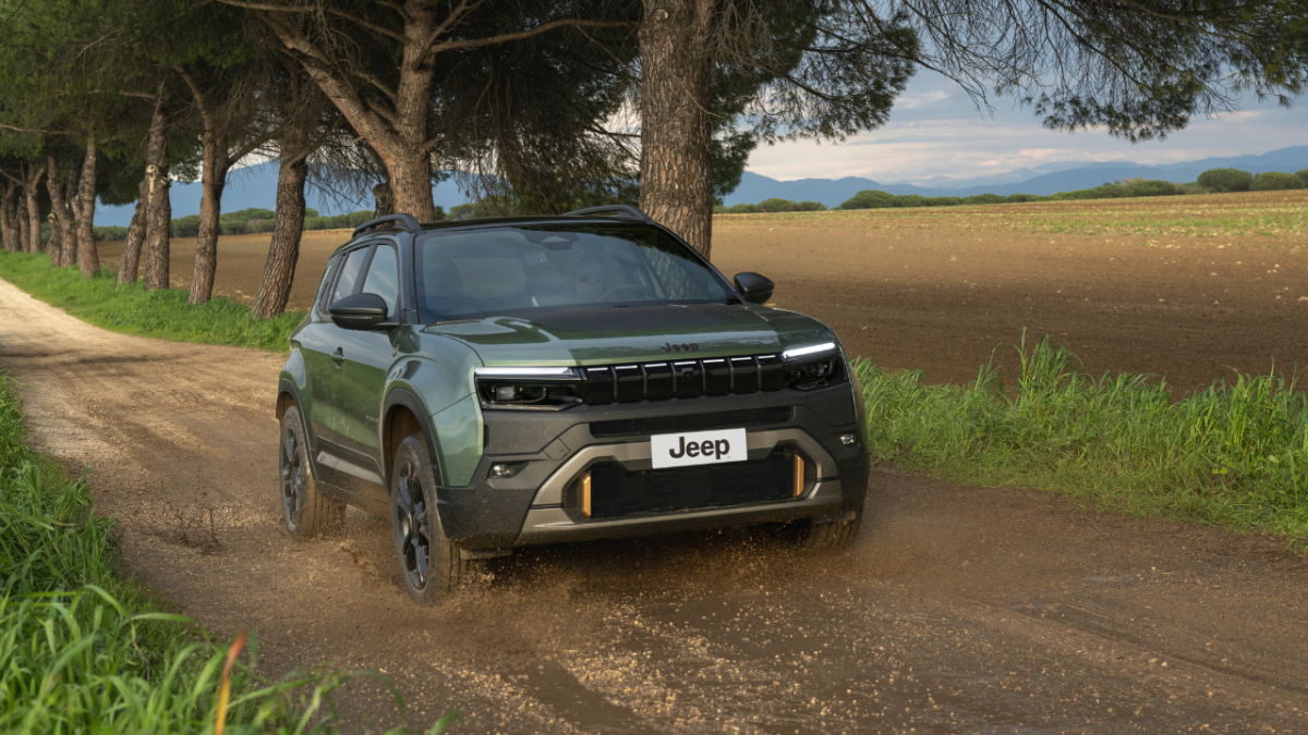 Jeep Avenger 2026 specs: Range, 4xe AWD, and UK pricing