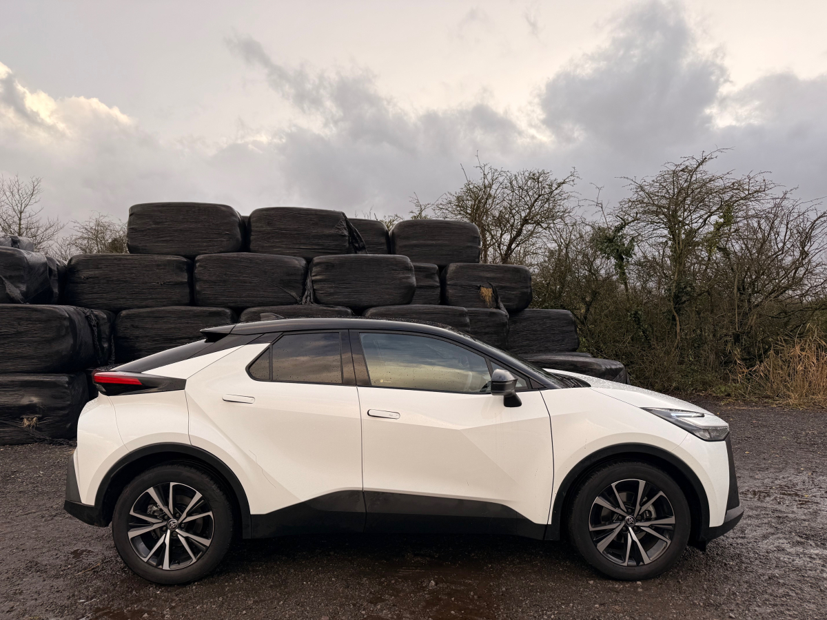 Toyota C-HR (2023 - )