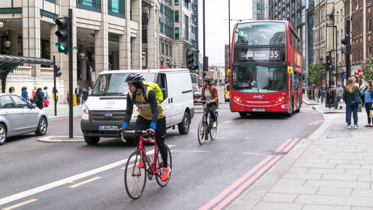 Soaring fuel costs push 1 in 3 London drivers to switch to cycling