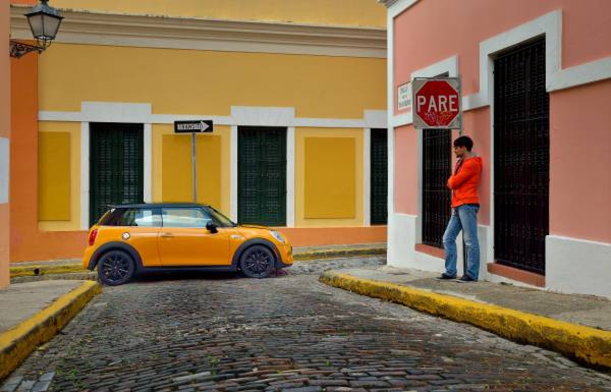 MINI Hatchback Review